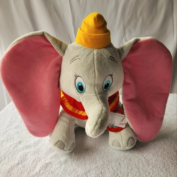 Dumbo  the Flying Elephant Disney Kohl's promo Plushie Toy - Picture 2 of 12